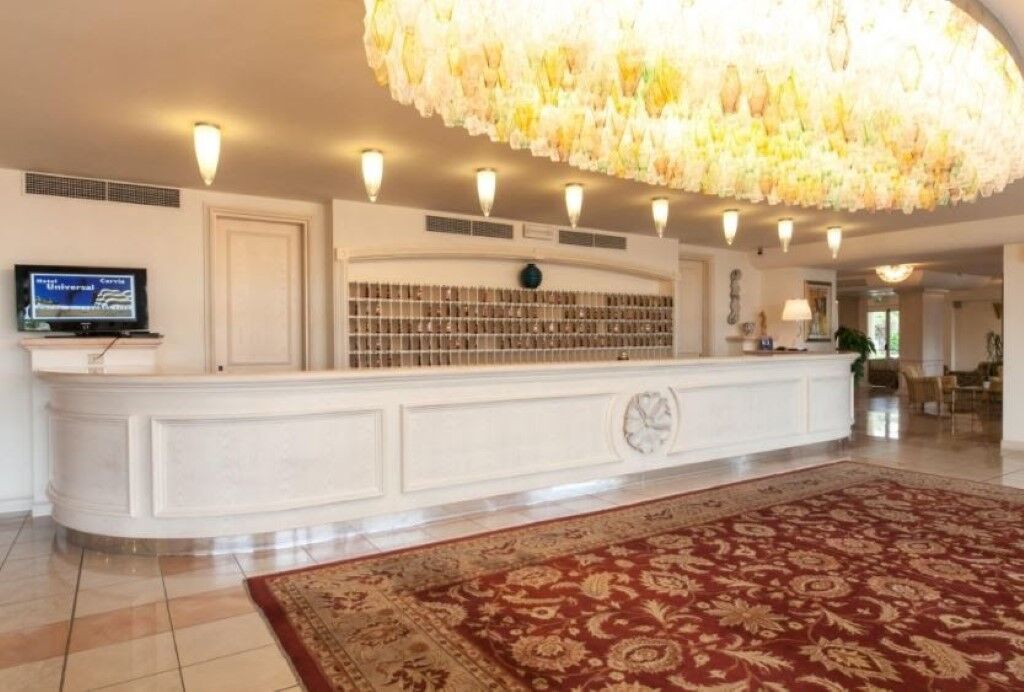 Universal Hotel Cervia Esterno foto