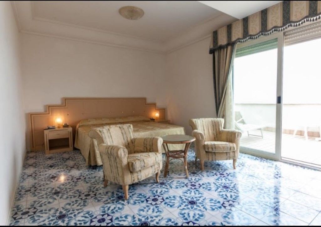 Universal Hotel Cervia Esterno foto